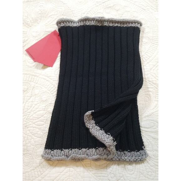 HUGO Boss Ribbed Knit Scarf Black Gray New With Tags Made in Turkey - Picture 2 of 3